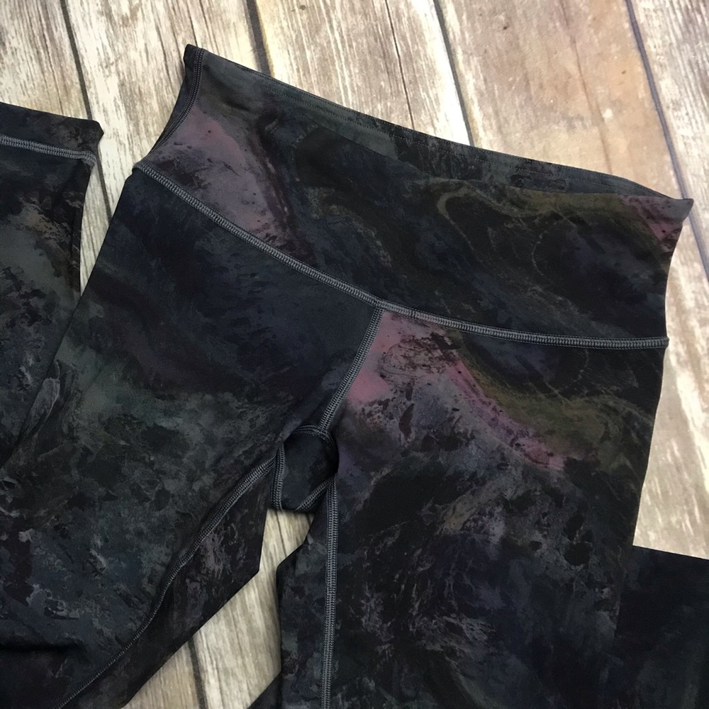 Lululemon Wonder Under Radiant Multi Leggings 4 - Picture 3 of 5